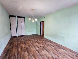 Debrecen belvárosában téglaépítésű, 43 m2-es, 2 szobás lakás eladó.