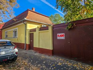 🔴 KITŰNŐ LEHETŐSÉG DEBRECENBEN – FELÚJÍTOTT CSALÁDI HÁZ A DOBOZIKERTBEN!